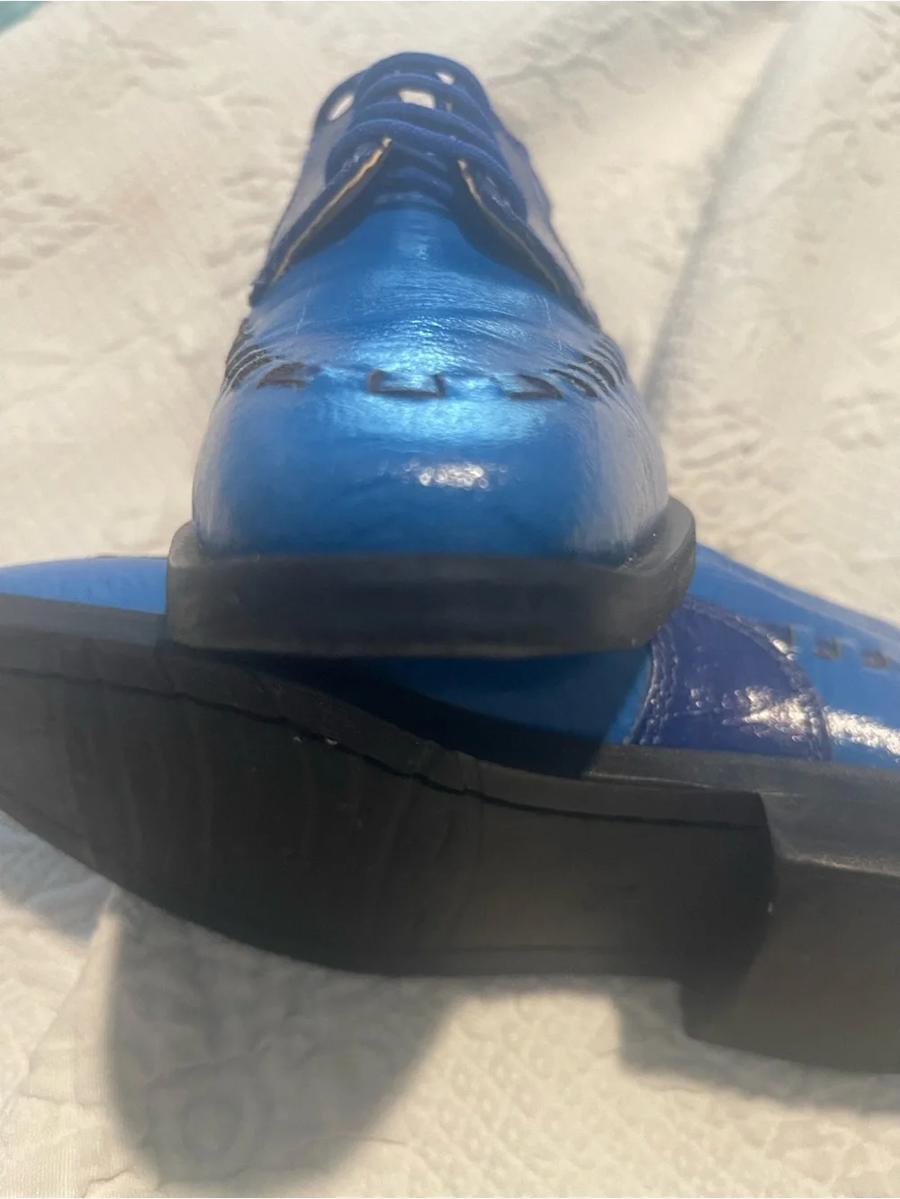 Kids Boys Blue Leather Lace-Up Dress Shoes 11 Rubber soles and heels.